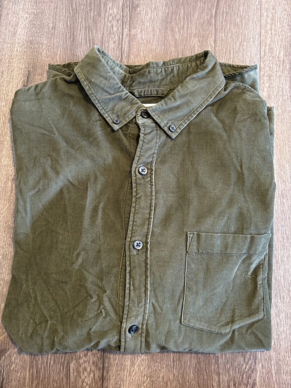 Bundle of 2 Men’s Express Button Down Shirt Size XL